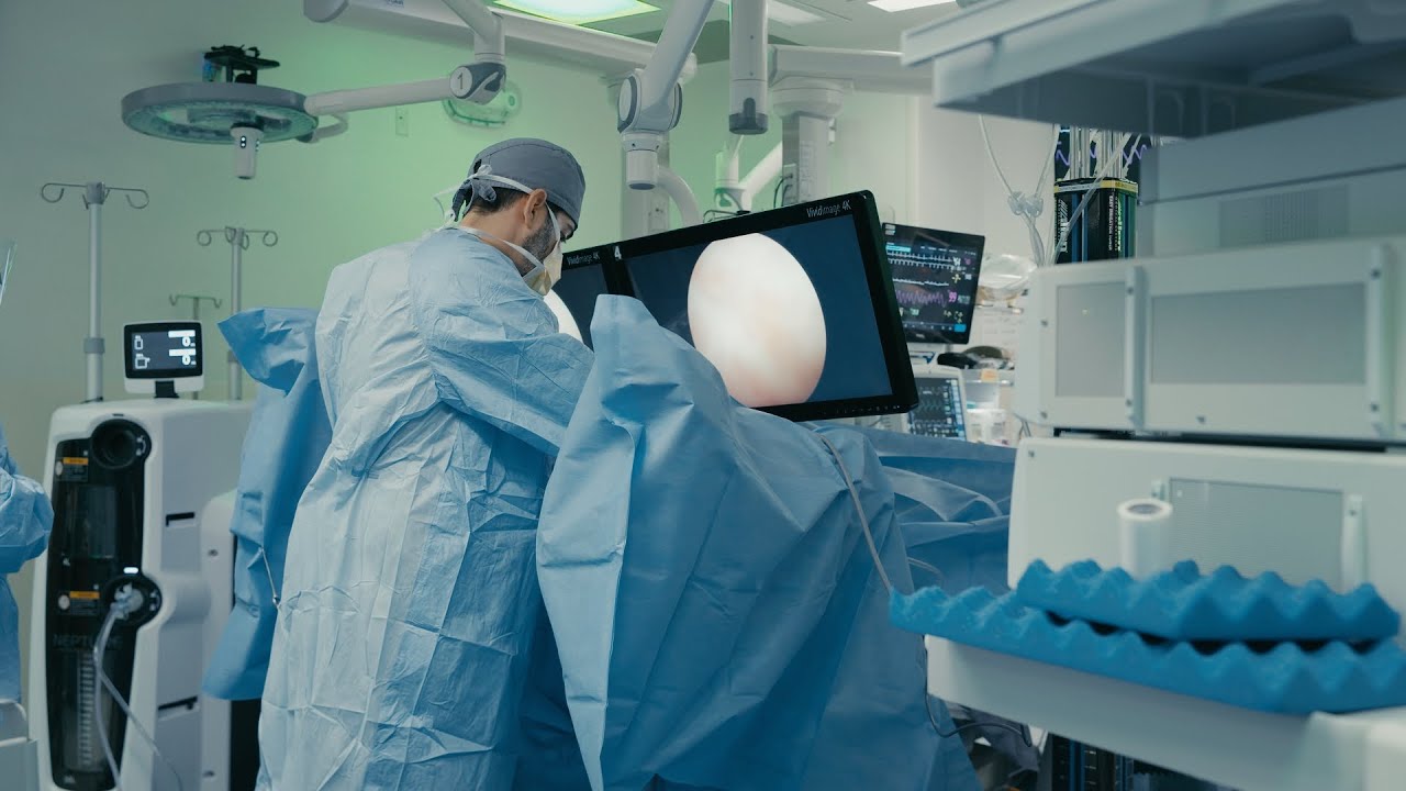 Equipo de láser de holmio para cirugía HoLEP de próstata — Dr. Acuña, Monterrey